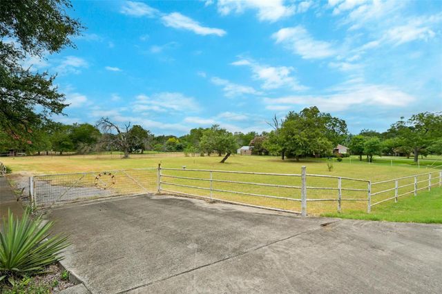20 Pillow RD, Sunset Valley, TX 78745