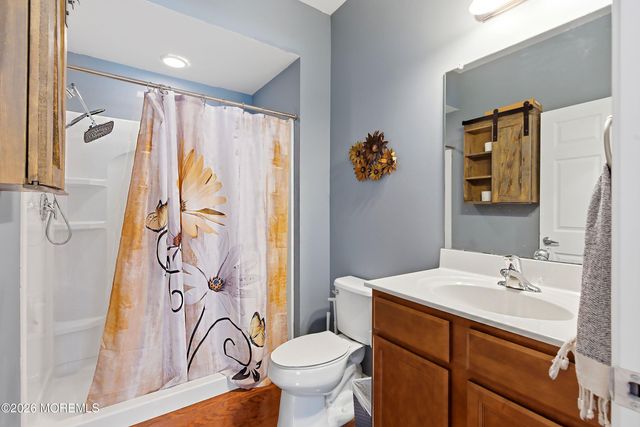17 Arden Drive, Manchester, NJ 08759
