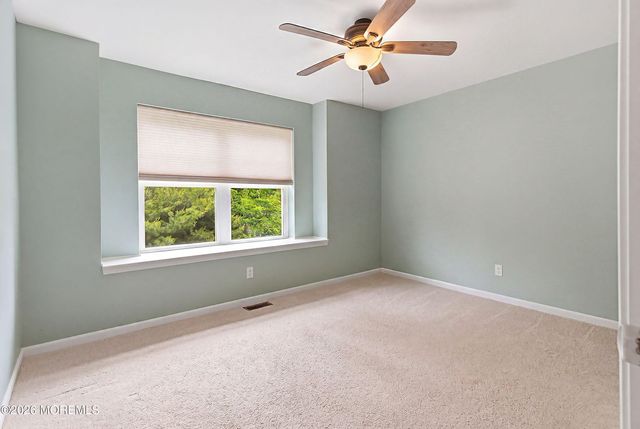 17 Arden Drive, Manchester, NJ 08759
