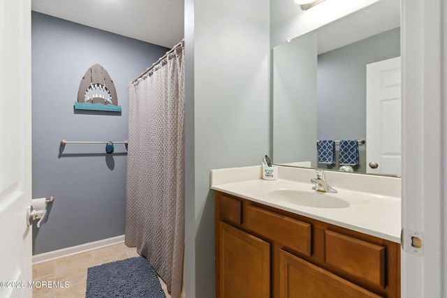 17 Arden Drive, Manchester, NJ 08759
