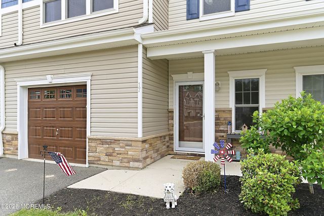 17 Arden Drive, Manchester, NJ 08759