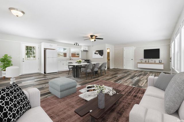 15019 Auburn Road, Fort Wayne, IN 46845