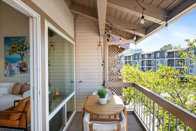 707 Fathom Drive 208, San Mateo, CA 94404