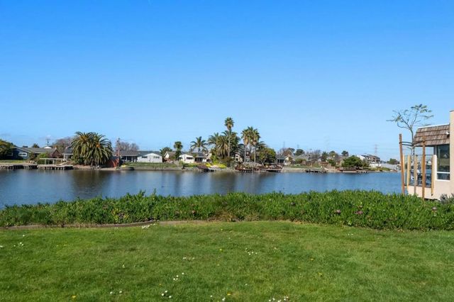 707 Fathom Drive 208, San Mateo, CA 94404