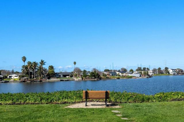 707 Fathom Drive 208, San Mateo, CA 94404