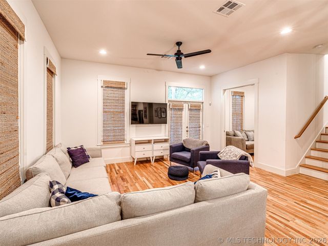 35 Center Lane, Carlton Landing, OK 74432