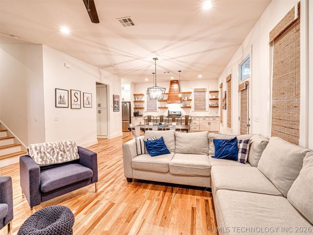 35 Center Lane, Carlton Landing, OK 74432