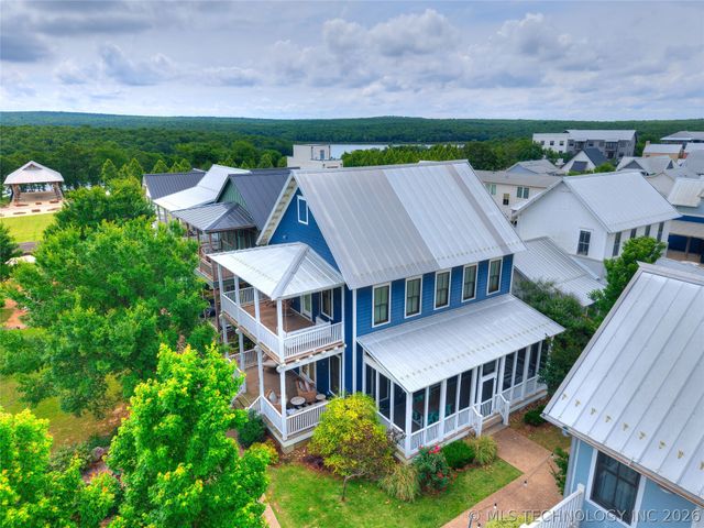 35 Center Lane, Carlton Landing, OK 74432
