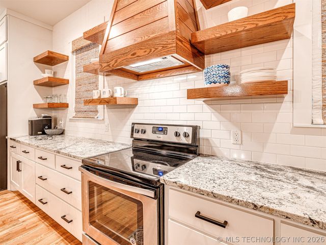 35 Center Lane, Carlton Landing, OK 74432