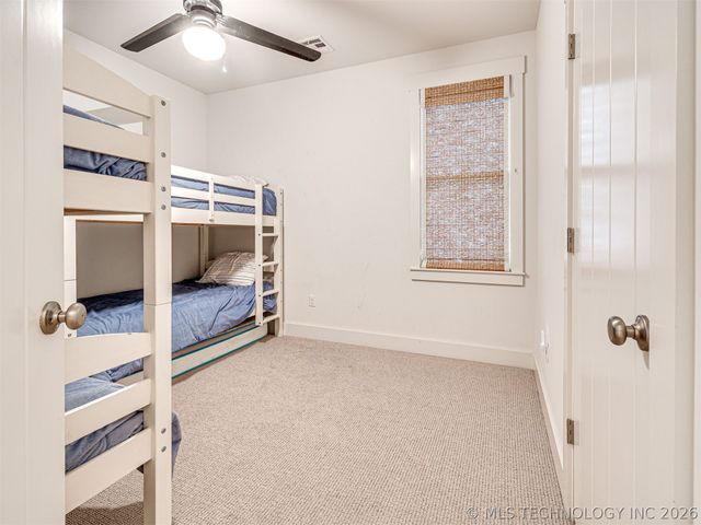 35 Center Lane, Carlton Landing, OK 74432