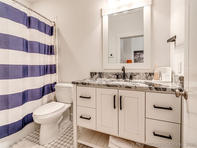 35 Center Lane, Carlton Landing, OK 74432