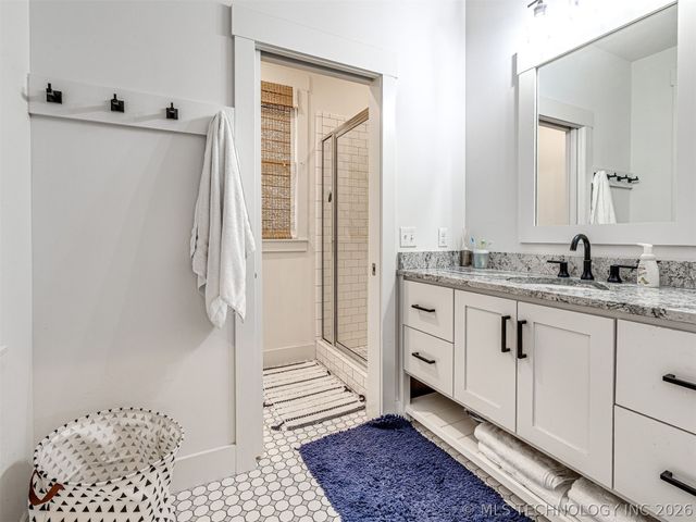 35 Center Lane, Carlton Landing, OK 74432