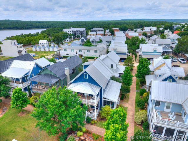 35 Center Lane, Carlton Landing, OK 74432
