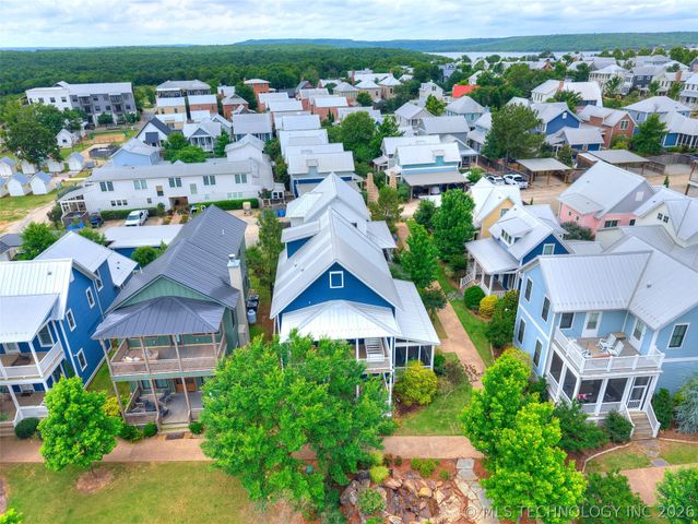 35 Center Lane, Carlton Landing, OK 74432