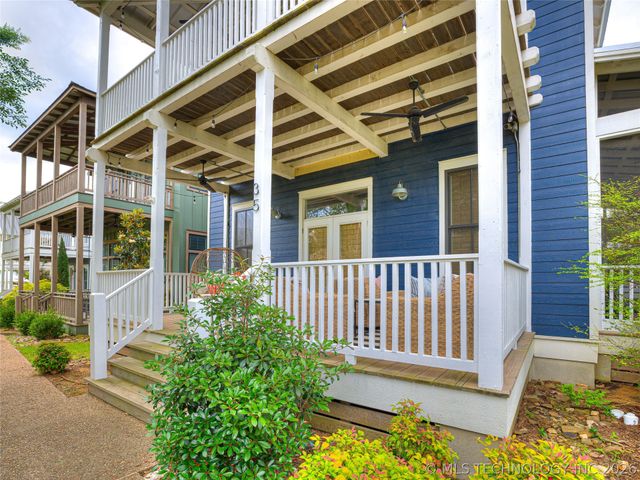 35 Center Lane, Carlton Landing, OK 74432