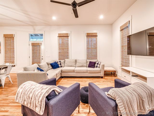 35 Center Lane, Carlton Landing, OK 74432
