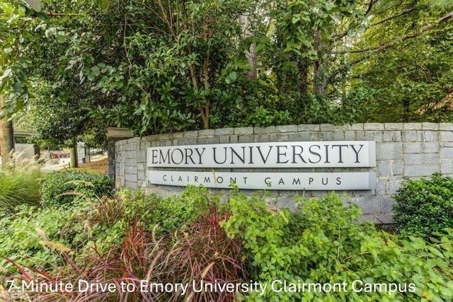 2052 Falls Park Way, Decatur, GA 30033