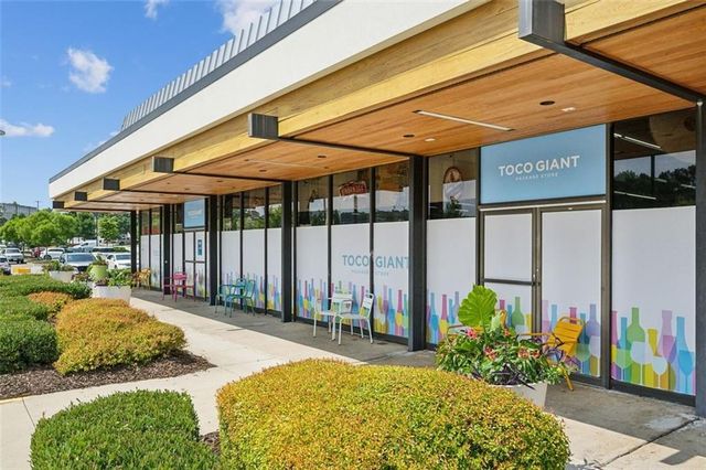 2052 Falls Park Way, Decatur, GA 30033