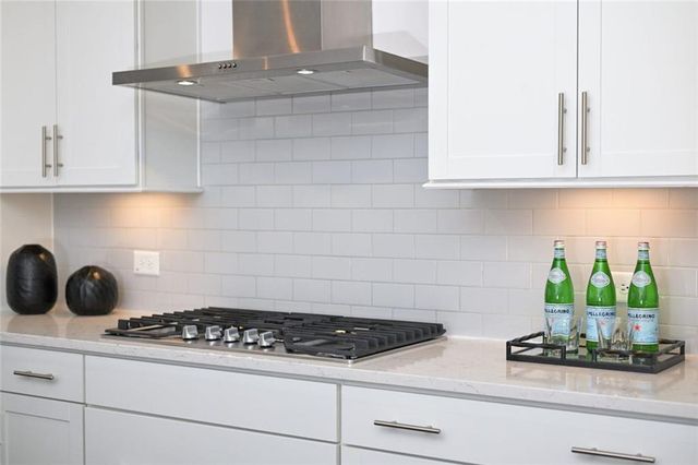 2052 Falls Park Way, Decatur, GA 30033