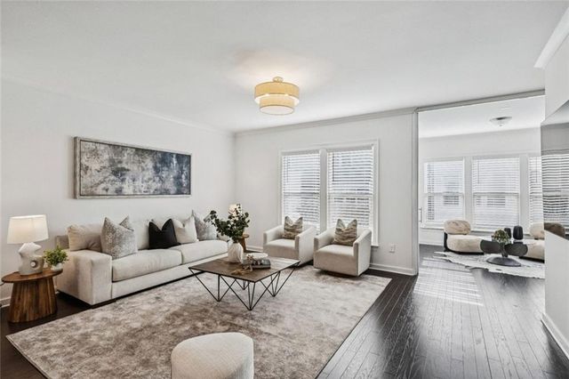 2052 Falls Park Way, Decatur, GA 30033