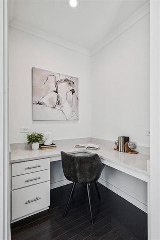 2052 Falls Park Way, Decatur, GA 30033