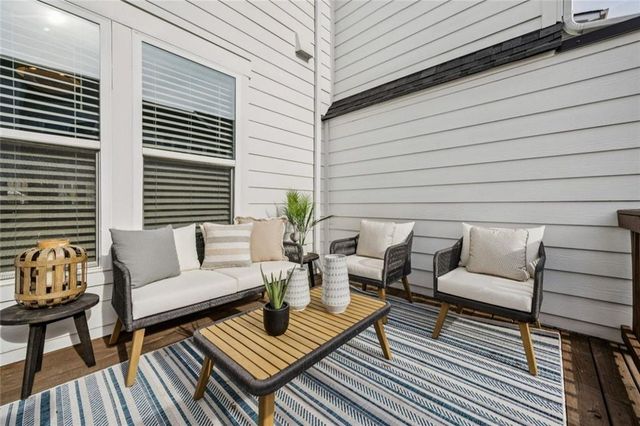 2052 Falls Park Way, Decatur, GA 30033