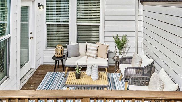 2052 Falls Park Way, Decatur, GA 30033