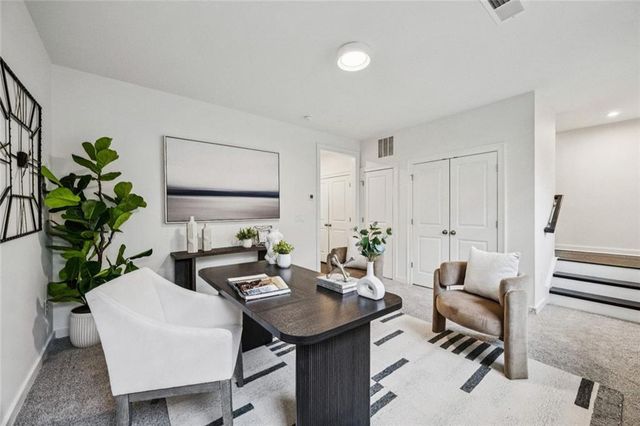 2052 Falls Park Way, Decatur, GA 30033