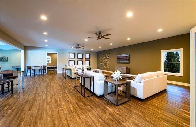 2052 Falls Park Way, Decatur, GA 30033