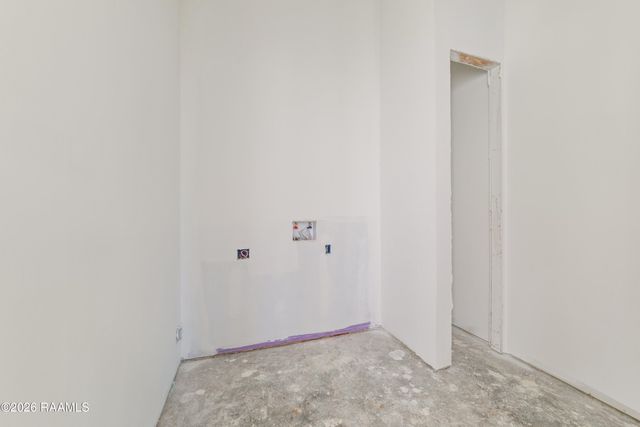 600 Traditions Drive, Lafayette, LA 70508