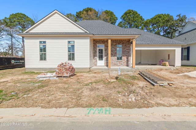 600 Traditions Drive, Lafayette, LA 70508