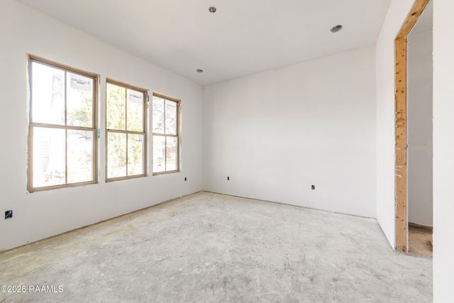 600 Traditions Drive, Lafayette, LA 70508