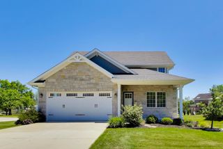 1201 Manzella Lane, Glenview, IL 60025