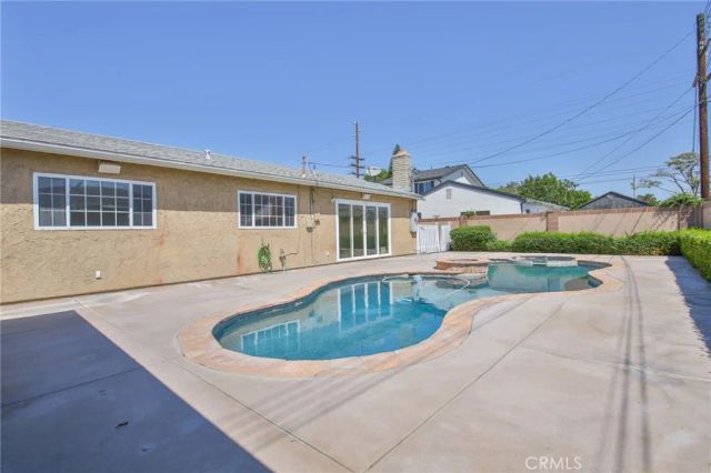 10012 St Stephen, Cypress, CA 90630
