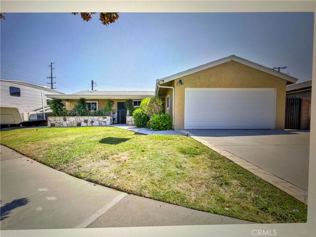 10012 St Stephen, Cypress, CA 90630