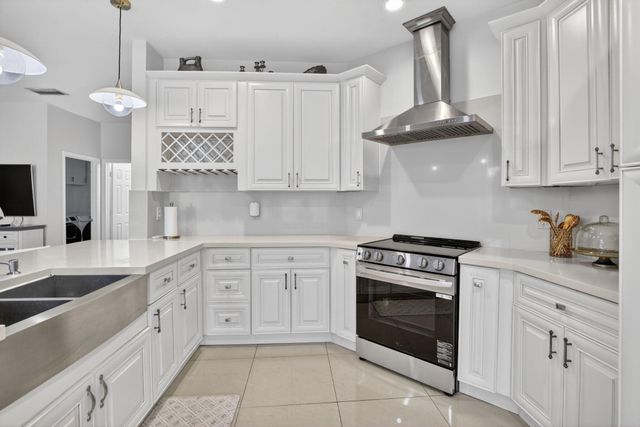 711 Heritage Way, Weston, FL 33326