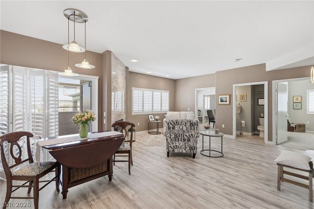 8725 West Flamingo Road 102, Las Vegas, NV 89147