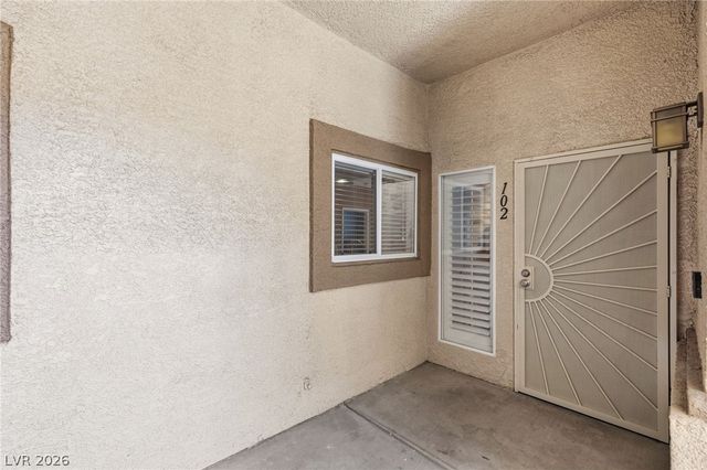 8725 West Flamingo Road 102, Las Vegas, NV 89147