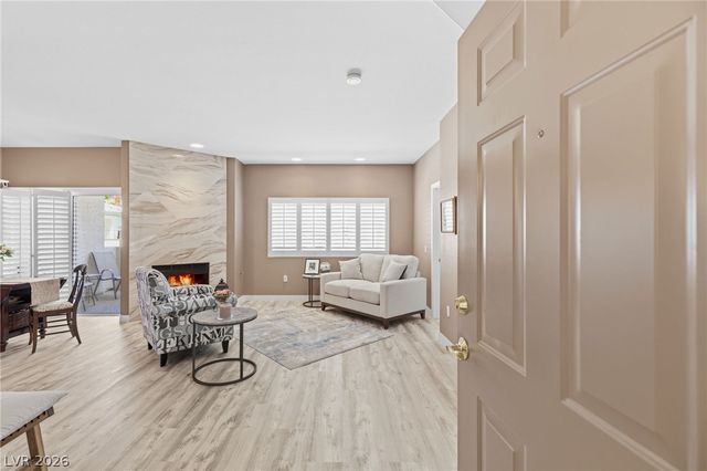 8725 West Flamingo Road 102, Las Vegas, NV 89147
