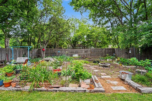 1327 Lanius Street, Gainesville, TX 76240