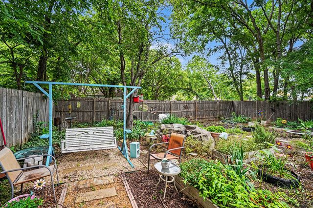 1327 Lanius Street, Gainesville, TX 76240