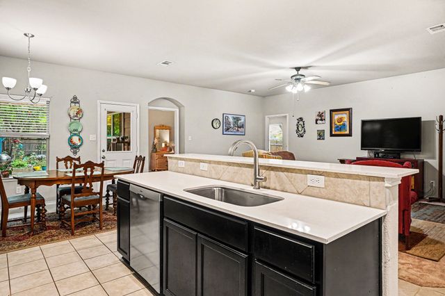 1327 Lanius Street, Gainesville, TX 76240