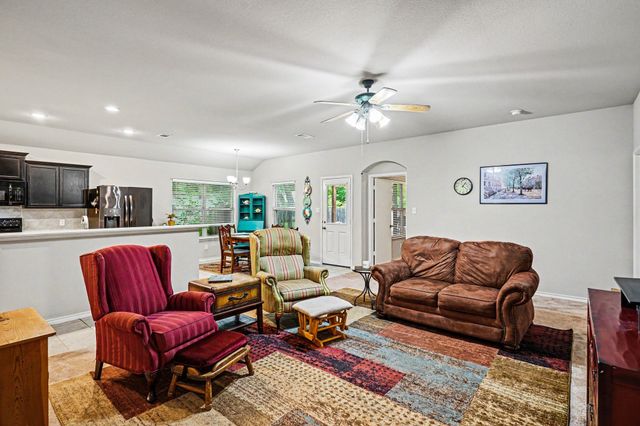 1327 Lanius Street, Gainesville, TX 76240