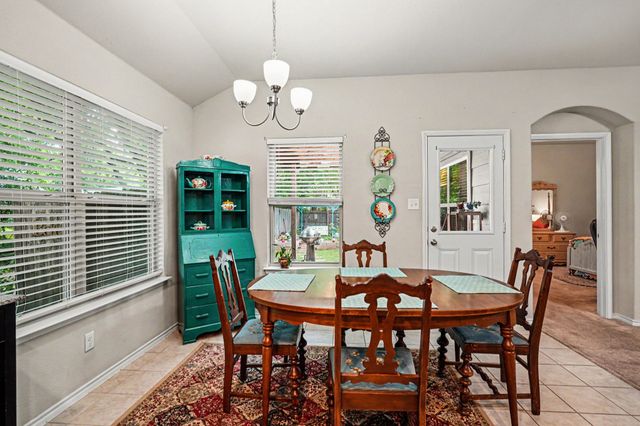 1327 Lanius Street, Gainesville, TX 76240