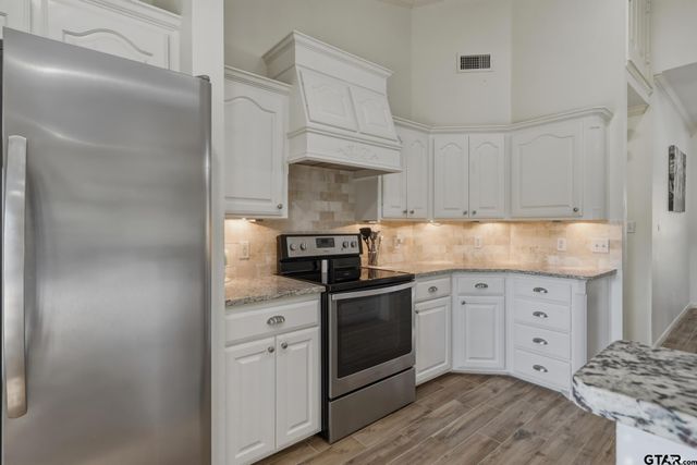 353 Deer Creek Rd, Big Sandy, TX 75755