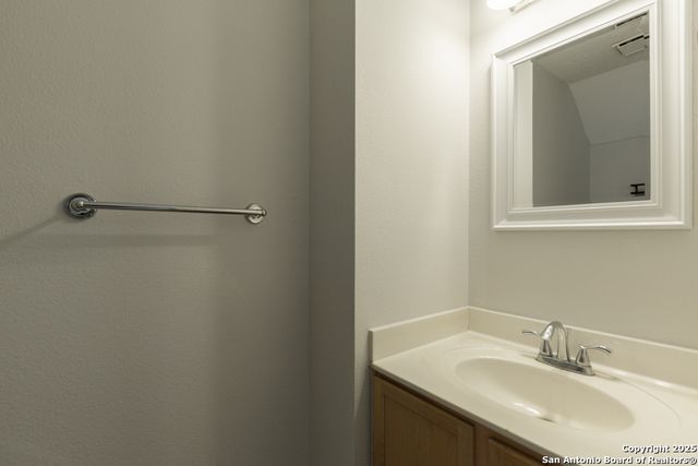 2625 Westover View, San Antonio, TX 78251