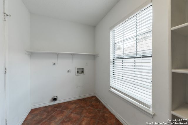 2625 Westover View, San Antonio, TX 78251