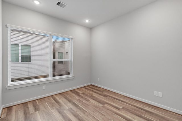 606 Thornton Road A, Houston, TX 77018