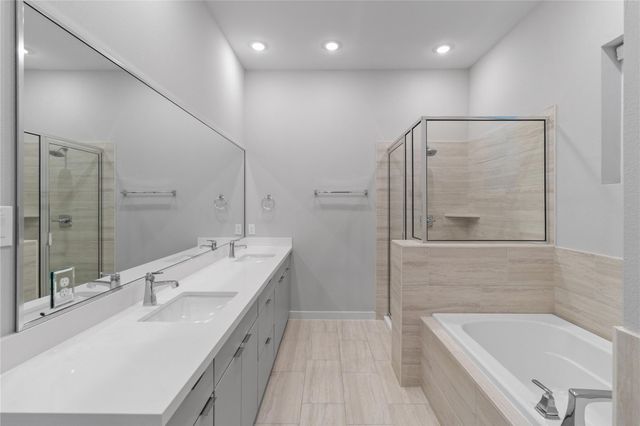 606 Thornton Road A, Houston, TX 77018