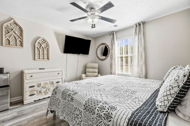 504 Pinehurst Ln Unit 18E, Pawleys Island, SC 29585